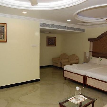 Shri Perumal Inn Pondichéry Extérieur photo